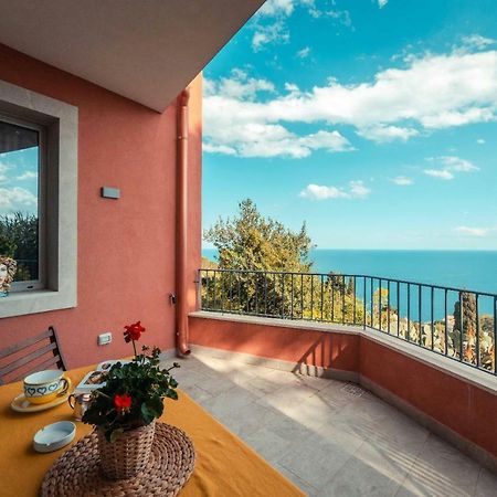 The Charming House Appartement Taormina Buitenkant foto
